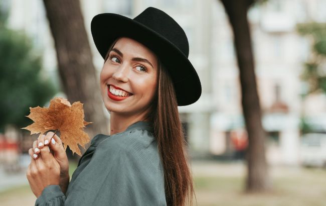 Сложное начало и мощный финиш: октябрь станет переломным для 5 знаков Зодиака