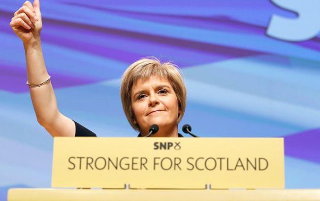 Шотландия может остаться и в Великобритании, и в ЕС - глава правительства