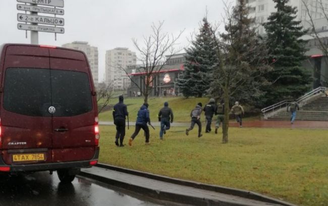 У Білорусі вже затримали понад 40 учасників недільних протестів