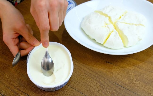 Сир Філадельфія вдома всього з двох інгредієнтів: смак той же, але в три рази дешевше