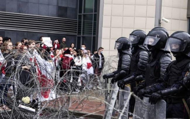 На протестах в Білорусі затримали понад 1100 осіб