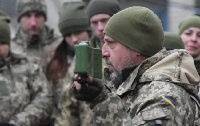 Бойовики дев'ять разів обстріляли українські позиції на Донбасі