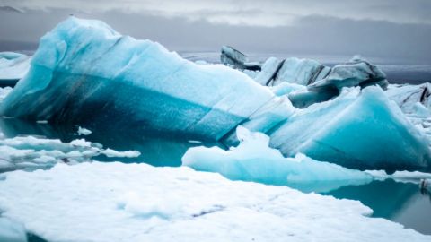 Зменшився в 300 разів. Один з найбільших у світі айсбергів майже розтанув