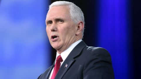 Майк Пенс вернулся в здание Сената