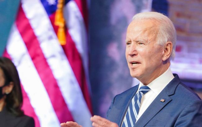 Байден планирует поднять вдвое минимальную зарплату в США