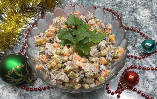 Новогодний хит 2023: бюджетный салат, который заменит Оливье