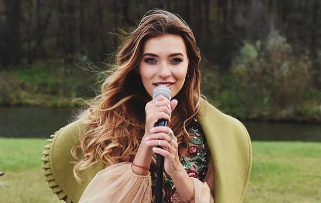 Вагітна Регіна Тодоренко записала пісню українською мовою (відео)
