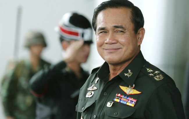 В Таиланде ввели режим чрезвычайного положения