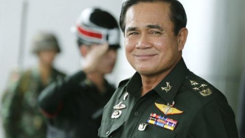 В Таиланде ввели комендантский час