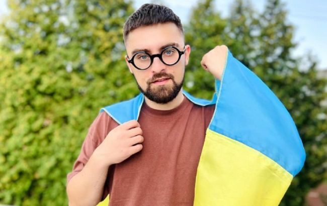 Шоумен поразил исполнением Гимна Украины на стадионе: яркое видео