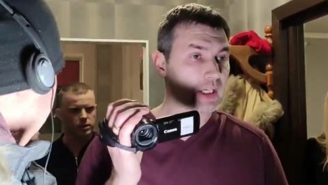 Правоохранители проводят обыски в квартирах журналистов "1+1"