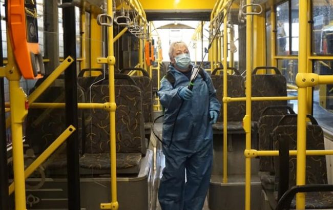В Киеве ежедневно дезинфицируют общественный транспорт