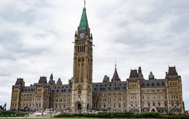 Канада зупинила роботу парламенту через коронавірус