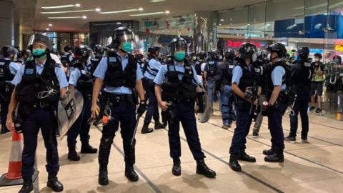 У Гонконгу, попри карантин, поновилися акції протесту