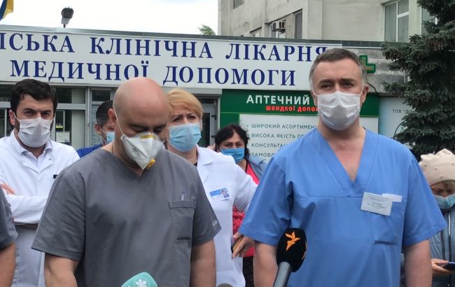 В Киеве на акцию протеста вышли работники "скорой"