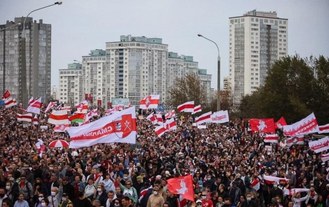 У Білорусі за вчора затримали понад 300 учасників протестів