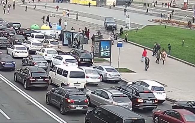 З'явилося повне відео ДТП на Майдані в Києві