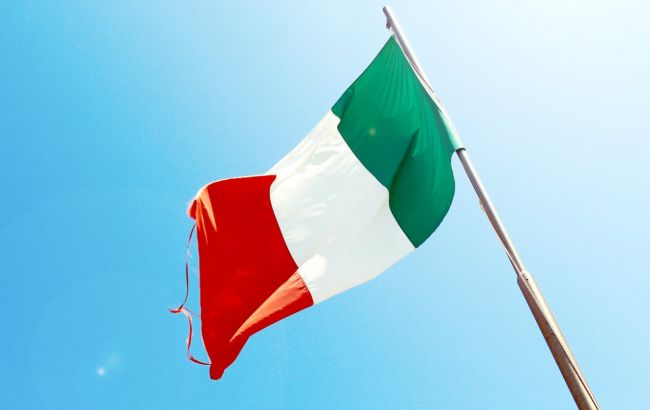 Впервые с апреля в Италии за сутки от COVID-19 умерли почти 600 человек