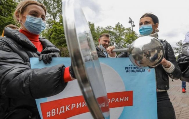 В Украине проходят митинги против карантина выходного дня: ситуация в городах