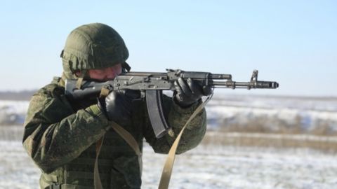 Российские разведчики тренировались в стрельбе у границы Украины