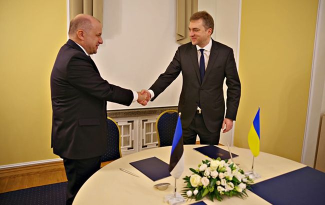 Украина и Эстония подписали договор о сотрудничестве