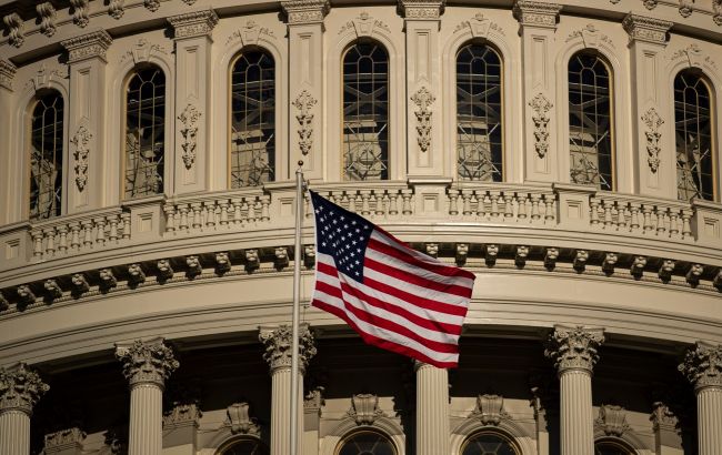 Лидеры Конгресса США достигли соглашения, чтобы предотвратить "шатдаун"