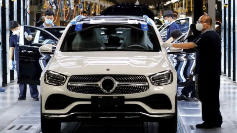 У Китаї різко скоротились продажі авто європейських преміальних брендів: у чому причина