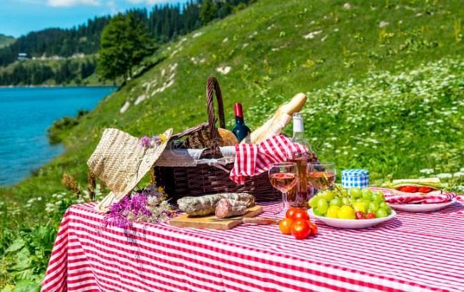 "Категорически запрещено?": Супрун рассказала, когда можно плавать после еды