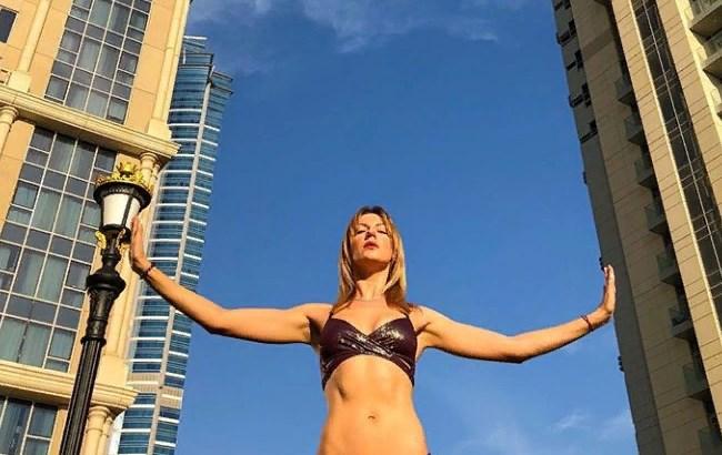 "А де одяг?": Леся Нікітюк "голою" прогулялася в Дубаї