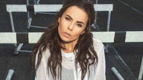 "Откуда кольцо на руке?": снимки Насти Каменских в Таллине вызвали массу вопросов в сети (фото)