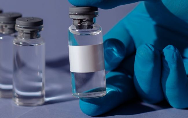 Друга країна схвалила вакцину від COVID-19 Pfizer і BioNTech