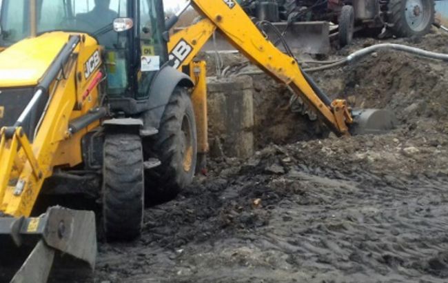 Донбас без води: комунальники знайшли місце пошкодження водоводу