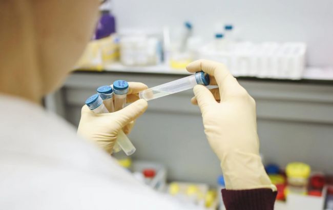 До лета в Украине планируют делать 5 млн COVID-прививок в месяц