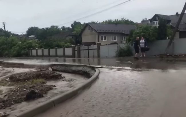 В Черновицкой области из-за непогоды подтоплены уже более 10 населенных пунктов