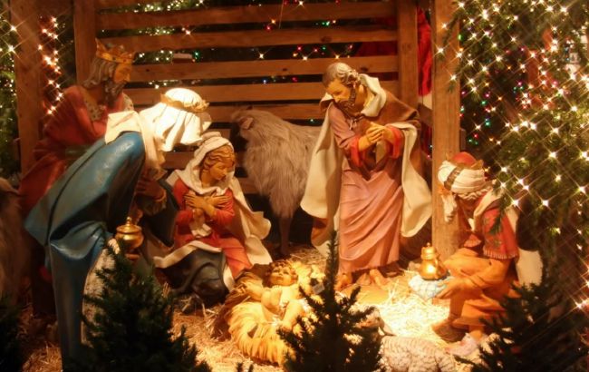 Привітання з католицьким Різдвом 25 грудня: красиві листівки і відео, вірші та проза