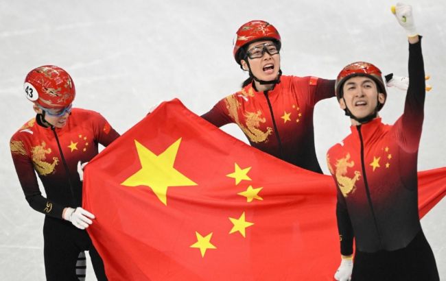 Історична перемога. Китай виборов "золото" у змішаній естафеті з шорт-треку