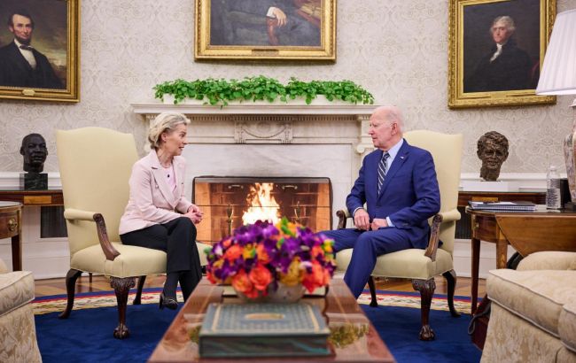 Байден обсудил с главой Еврокомиссии дальнейшую поддержку Украины