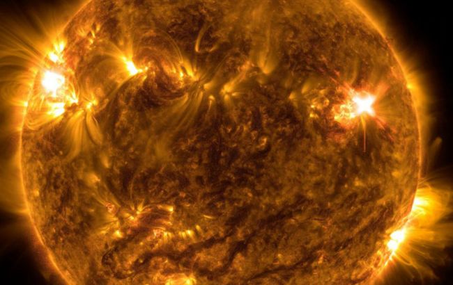 На Солнце появилась еще одна гигантская "дыра": солнечные ветры накроют Землю на этой неделе