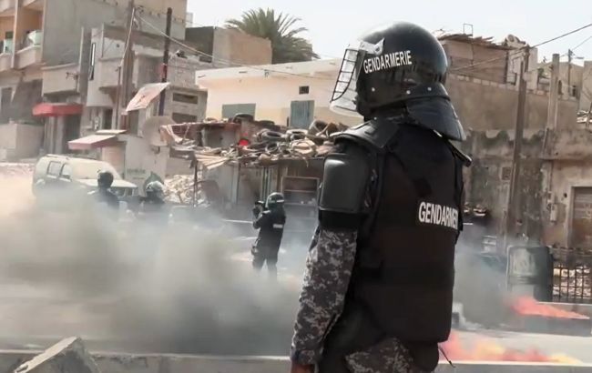 У Сенегалі в сутичках між опозицією та поліцією загинули 10 людей