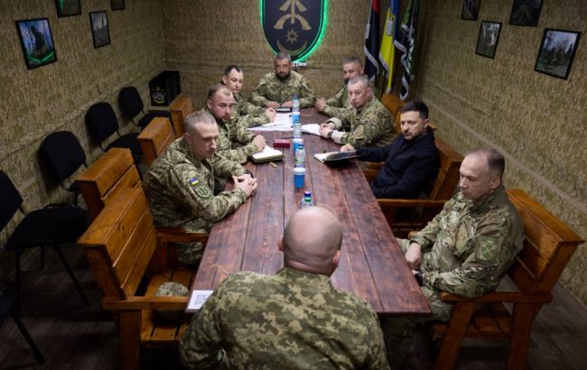 Зеленский посетил фронт на юге, где ВСУ провели успешное контрнаступление