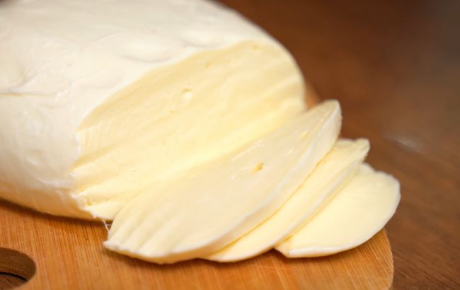 Моцарелла из двух ингредиентов: готовим домашний сыр всего за полчаса