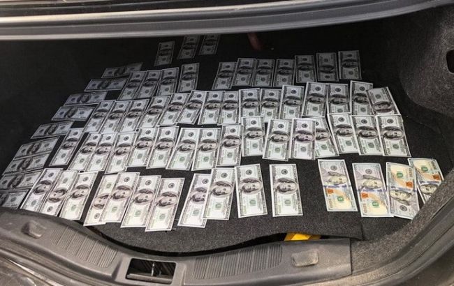 У Хмельницькому один з керівників ГФС області отримав хабар за закриття справи