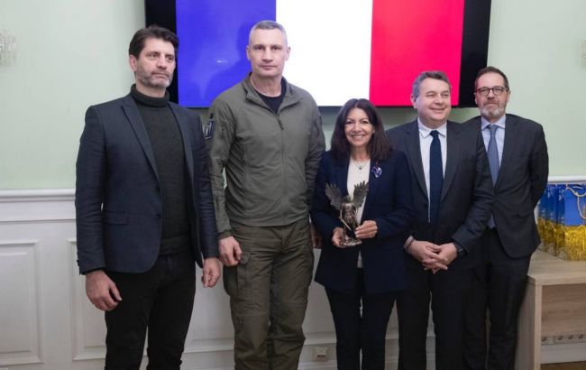 Обговорили допомогу у відбудові Києва: Кличко зустрівся з мером Парижа