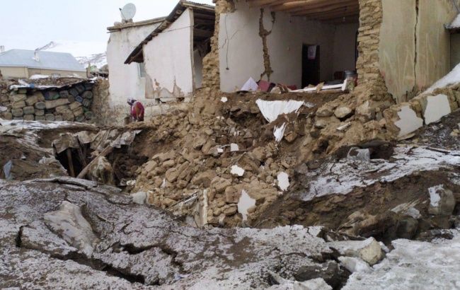 В Турции возросло число жертв землетрясения