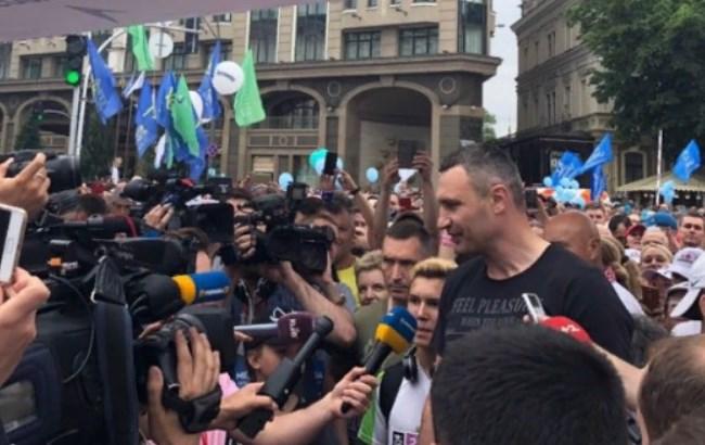 Пробіг під каштанами: Віталій Кличко відкрив 26-ту щорічну благодійну акцію