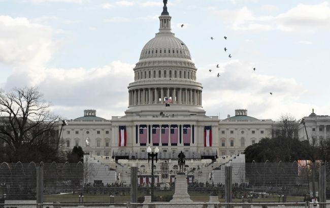 Це виглядає агресивною помстою, - США про заборону на iPhone для китайських урядовців