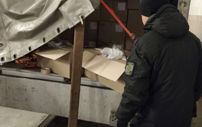 Из Украины пытались незаконно вывезти 50 тысяч респираторных масок в ЕС
