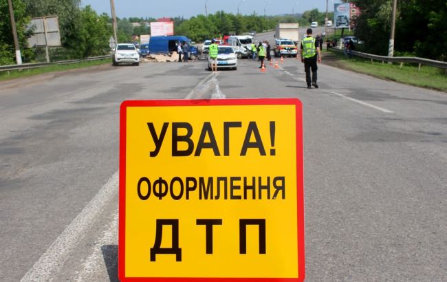 В Хмельницком столкнулись два микроавтобуса, погибли три человека