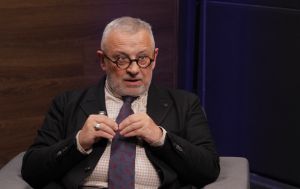 "Не надо делать из читателей СМИ идиотов": интервью с Владимиром Куренным