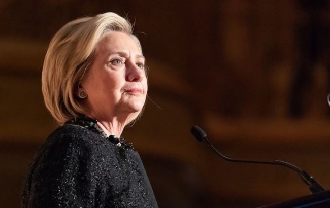 "Зроблено". Клінтон відреагувала на блокування Twitter-аккаунта Трампа